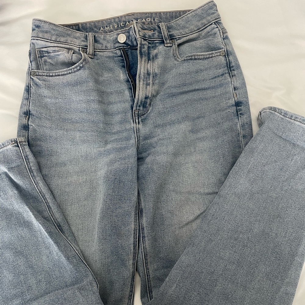 American eagle mom jeans